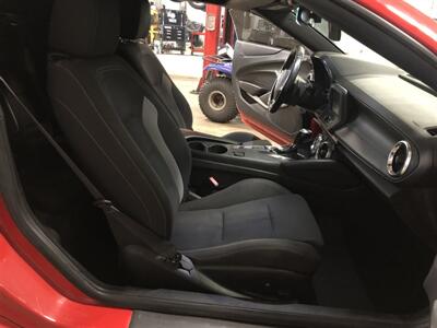 2018 Chevrolet Camaro LT   - Photo 17 - Saint Louis, MI 48880-9800