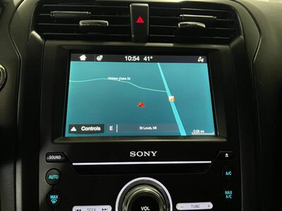 2019 Ford Fusion Titanium   - Photo 14 - Saint Louis, MI 48880-9800