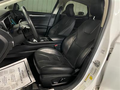 2019 Ford Fusion Titanium   - Photo 18 - Saint Louis, MI 48880-9800