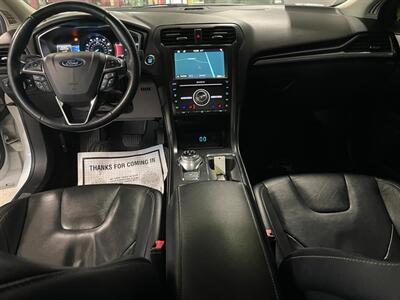 2019 Ford Fusion Titanium   - Photo 8 - Saint Louis, MI 48880-9800