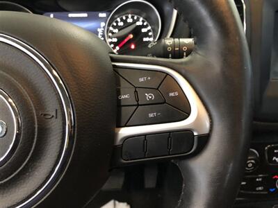 2018 Jeep Compass Latitude   - Photo 10 - Saint Louis, MI 48880-9800