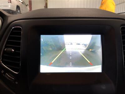 2018 Jeep Compass Latitude   - Photo 11 - Saint Louis, MI 48880-9800