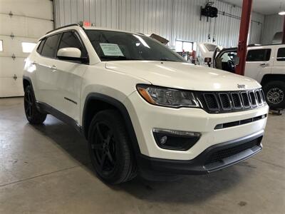 2018 Jeep Compass Latitude   - Photo 3 - Saint Louis, MI 48880-9800