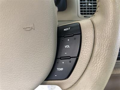 2006 Mercury Grand Marquis LS Premium   - Photo 11 - Saint Louis, MI 48880-9800
