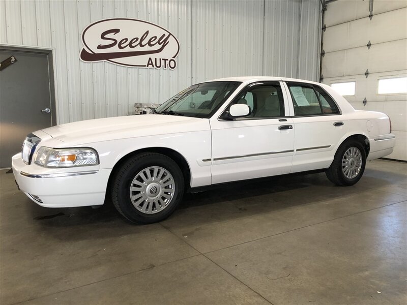 2006 Mercury Grand Marquis LS Premium - Photo 1 - Saint Louis, MI 48880-9800