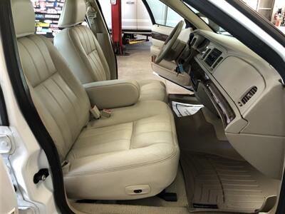 2006 Mercury Grand Marquis LS Premium   - Photo 15 - Saint Louis, MI 48880-9800