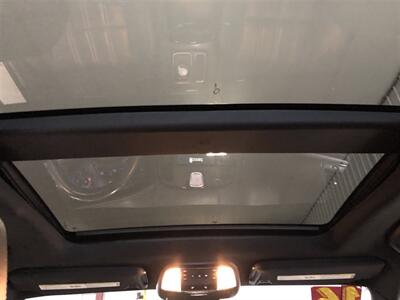 2016 Chrysler 300 Series S   - Photo 9 - Saint Louis, MI 48880-9800