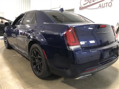 2016 Chrysler 300 Series S   - Photo 3 - Saint Louis, MI 48880-9800