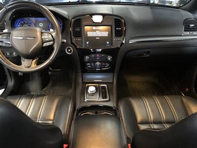 2016 Chrysler 300 Series S   - Photo 8 - Saint Louis, MI 48880-9800