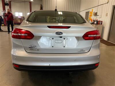 2016 Ford Focus SE   - Photo 7 - Saint Louis, MI 48880-9800
