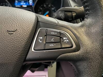 2016 Ford Focus SE   - Photo 12 - Saint Louis, MI 48880-9800