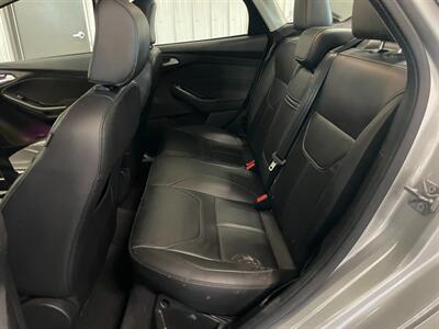 2016 Ford Focus SE   - Photo 16 - Saint Louis, MI 48880-9800