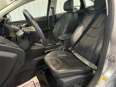 2016 Ford Focus SE   - Photo 15 - Saint Louis, MI 48880-9800