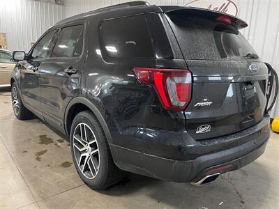 2016 Ford Explorer Sport   - Photo 3 - Saint Louis, MI 48880-9800