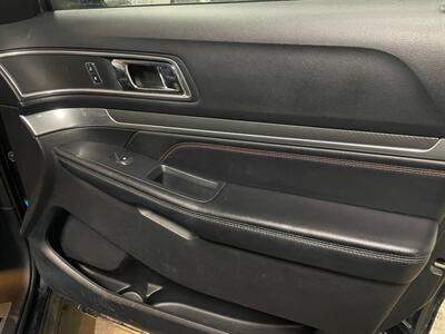 2016 Ford Explorer Sport   - Photo 27 - Saint Louis, MI 48880-9800