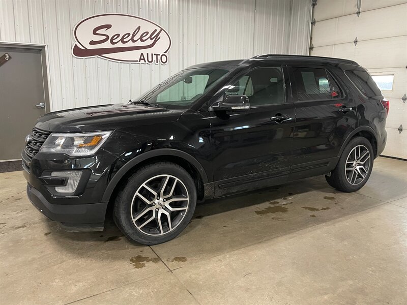 2016 Ford Explorer Sport   - Photo 1 - Saint Louis, MI 48880-9800