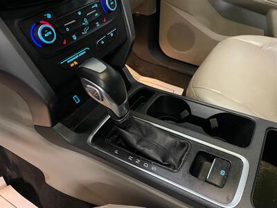 2018 Ford Escape SEL - Photo 12 - Saint Louis, MI 48880-9800