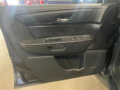2015 GMC Acadia SLT-1   - Photo 23 - Saint Louis, MI 48880-9800