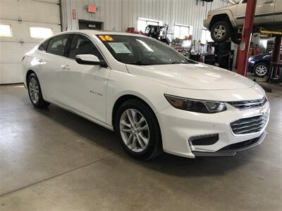 2016 Chevrolet Malibu LT   - Photo 5 - Saint Louis, MI 48880-9800