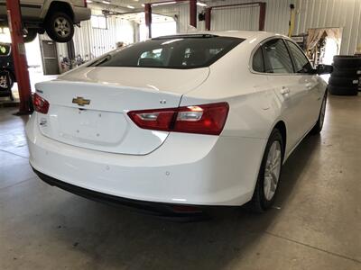 2016 Chevrolet Malibu LT   - Photo 6 - Saint Louis, MI 48880-9800
