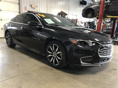 2018 Chevrolet Malibu LT   - Photo 5 - Saint Louis, MI 48880-9800