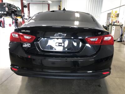 2018 Chevrolet Malibu LT   - Photo 21 - Saint Louis, MI 48880-9800