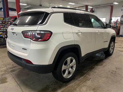 2018 Jeep Compass Latitude   - Photo 5 - Saint Louis, MI 48880-9800