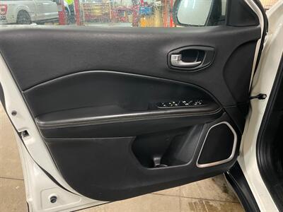 2018 Jeep Compass Latitude   - Photo 23 - Saint Louis, MI 48880-9800