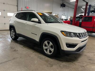 2018 Jeep Compass Latitude   - Photo 4 - Saint Louis, MI 48880-9800