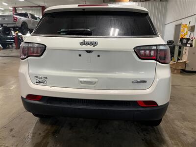 2018 Jeep Compass Latitude   - Photo 7 - Saint Louis, MI 48880-9800