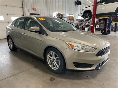 2016 Ford Focus SE   - Photo 5 - Saint Louis, MI 48880-9800