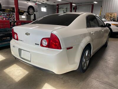 2010 Chevrolet Malibu LT - Photo 6 - Saint Louis, MI 48880-9800