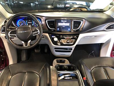 2017 Chrysler Pacifica Touring Plus   - Photo 7 - Saint Louis, MI 48880-9800