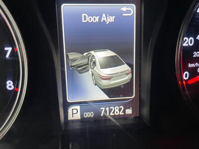 2016 Toyota Camry SE   - Photo 10 - Saint Louis, MI 48880-9800