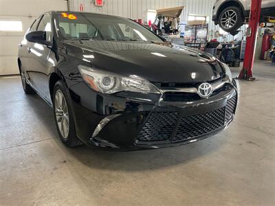 2016 Toyota Camry SE   - Photo 4 - Saint Louis, MI 48880-9800