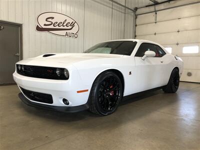2019 Dodge Challenger R/T Scat Pack   - Photo 2 - Saint Louis, MI 48880-9800