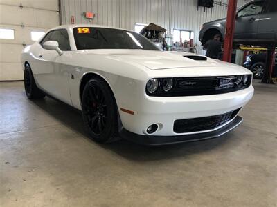 2019 Dodge Challenger R/T Scat Pack   - Photo 4 - Saint Louis, MI 48880-9800