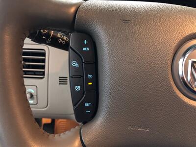 2011 Buick Lucerne CXL   - Photo 11 - Saint Louis, MI 48880-9800