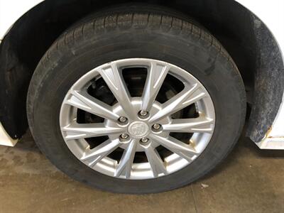 2011 Buick Lucerne CXL   - Photo 23 - Saint Louis, MI 48880-9800