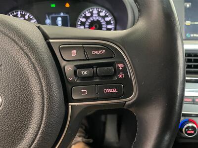 2016 Kia Optima EX - Photo 12 - Saint Louis, MI 48880-9800