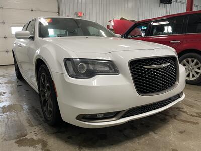 2017 Chrysler 300 Series S   - Photo 3 - Saint Louis, MI 48880-9800