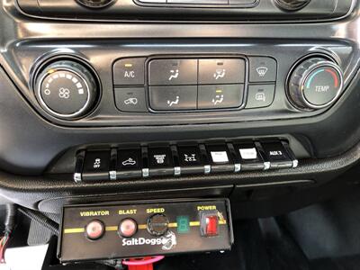 2017 Chevrolet Silverado 3500HD CC DUMP TRUCK   - Photo 14 - Saint Louis, MI 48880-9800