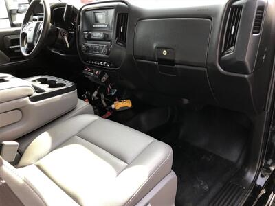 2017 Chevrolet Silverado 3500HD CC DUMP TRUCK   - Photo 17 - Saint Louis, MI 48880-9800
