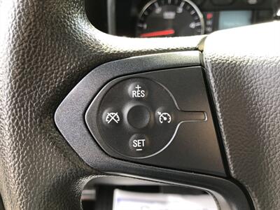 2017 Chevrolet Silverado 3500HD CC DUMP TRUCK   - Photo 12 - Saint Louis, MI 48880-9800