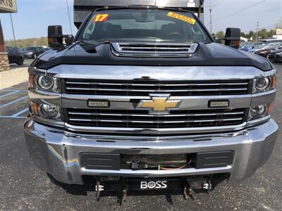 2017 Chevrolet Silverado 3500HD CC DUMP TRUCK   - Photo 7 - Saint Louis, MI 48880-9800