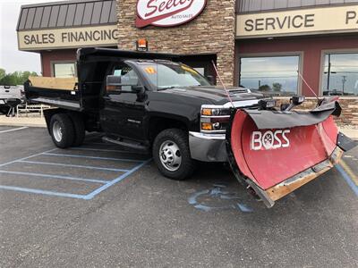 2017 Chevrolet Silverado 3500HD CC DUMP TRUCK   - Photo 8 - Saint Louis, MI 48880-9800