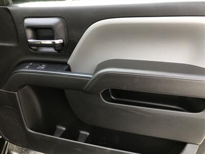 2017 Chevrolet Silverado 3500HD CC DUMP TRUCK   - Photo 30 - Saint Louis, MI 48880-9800