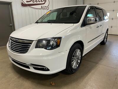 2016 Chrysler Town and Country Touring-L   - Photo 2 - Saint Louis, MI 48880-9800