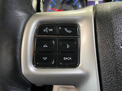 2016 Chrysler Town and Country Touring-L   - Photo 12 - Saint Louis, MI 48880-9800