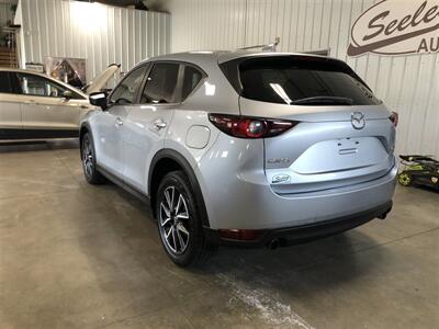 2018 Mazda CX-5 Touring   - Photo 6 - Saint Louis, MI 48880-9800